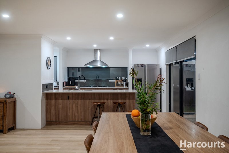 Photo - 2 Castella Drive, Caversham WA 6055 - Image 7