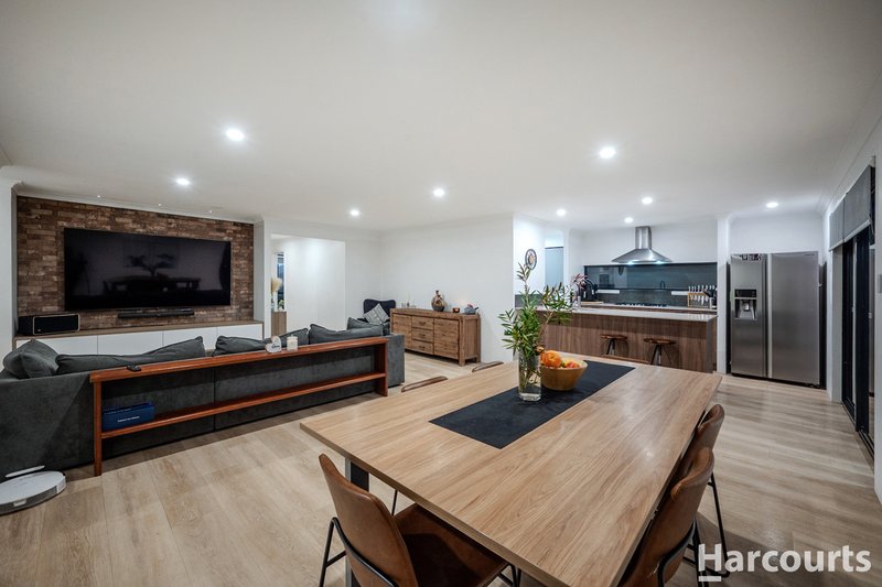 Photo - 2 Castella Drive, Caversham WA 6055 - Image 8