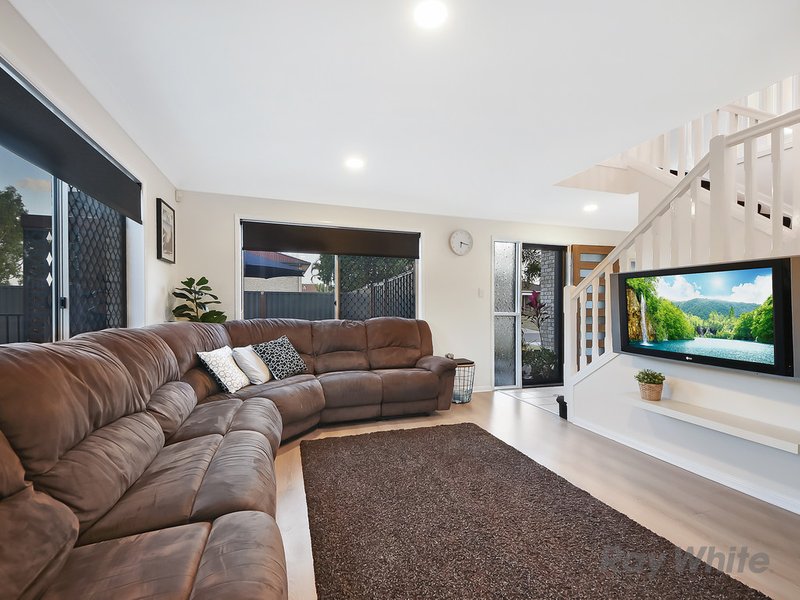 Photo - 2 Castlereagh Street, Murrumba Downs QLD 4503 - Image 5