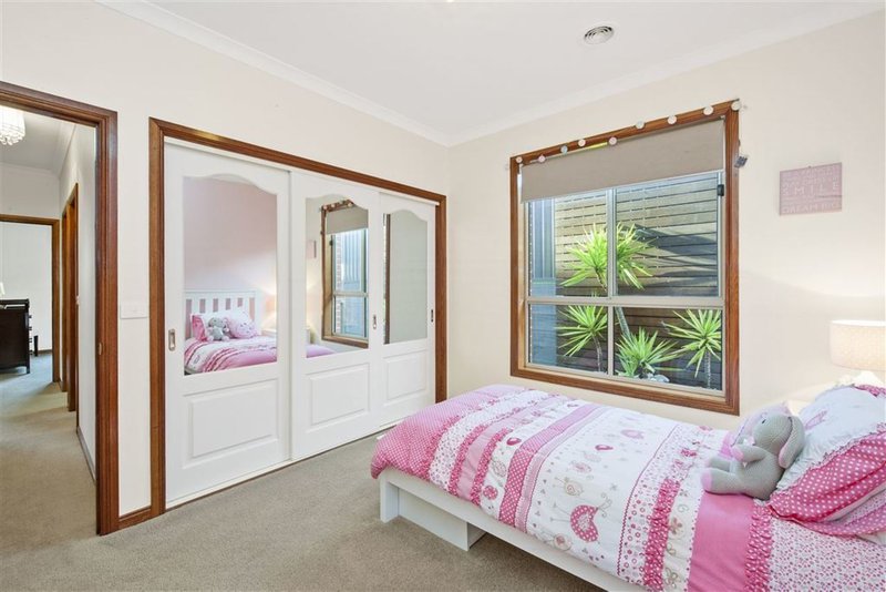 Photo - 2 Catherine Court, Brown Hill VIC 3350 - Image 10