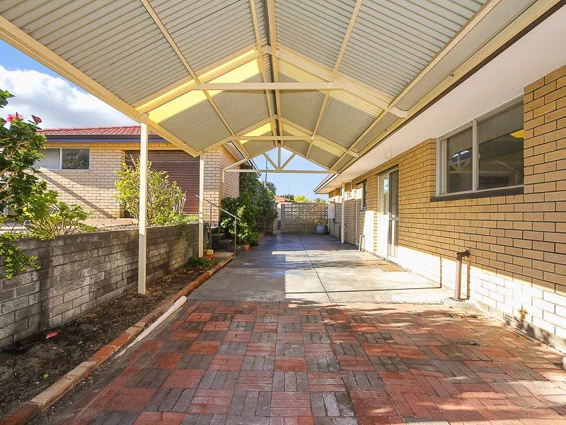 Photo - 2 Centaur Street, Kallaroo WA 6025 - Image 12