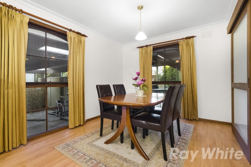 Photo - 2 Cerise Place, Mulgrave VIC 3170 - Image 6