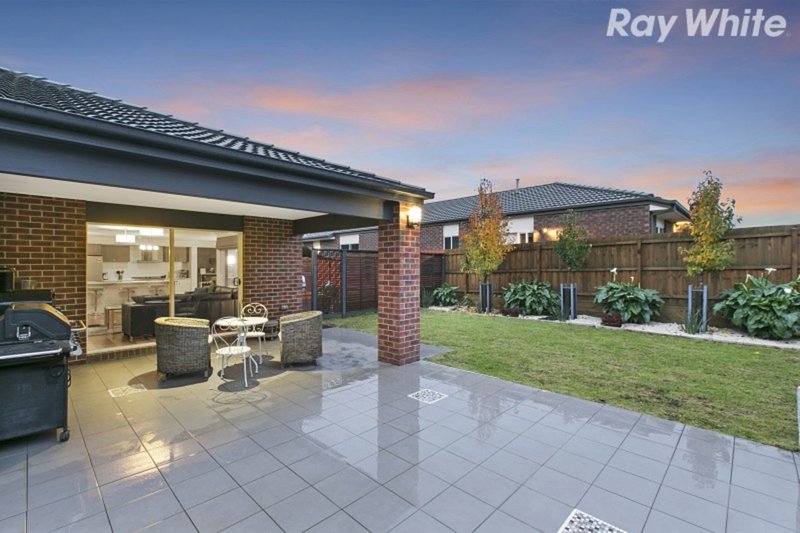 Photo - 2 Cerreto Mews, Pakenham VIC 3810 - Image 11