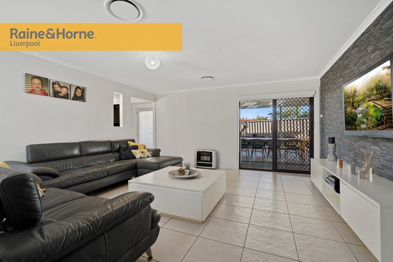 Photo - 2 Chaffey Place, Bonnyrigg Heights NSW 2177 - Image 4