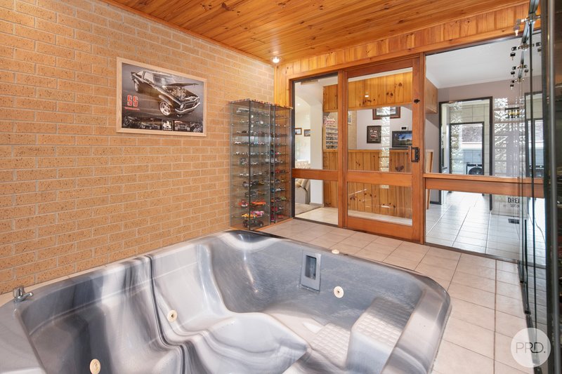 Photo - 2 Charles Drive, Cardigan Village VIC 3352 - Image 2