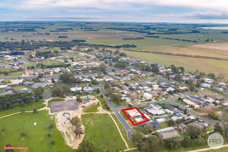 Photo - 2 Charles Drive, Cardigan Village VIC 3352 - Image 15