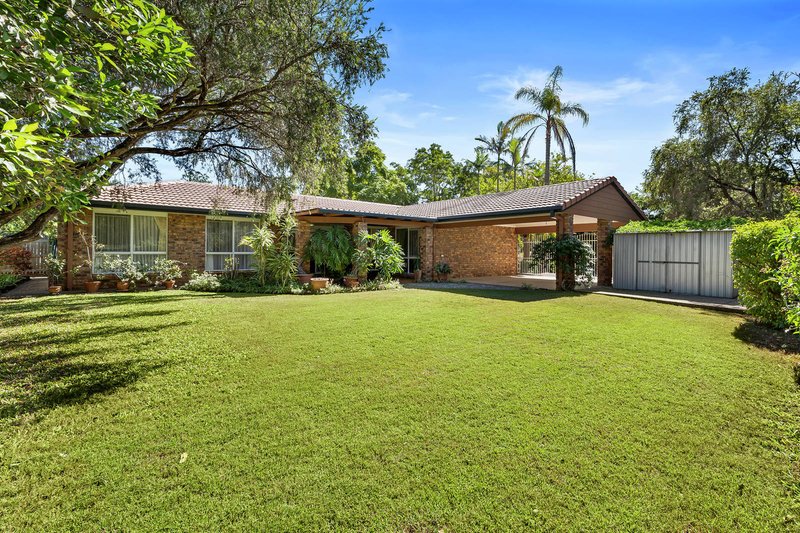 Photo - 2 Chatburn Street, Chapel Hill QLD 4069 - Image 15