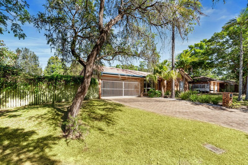 Photo - 2 Chatburn Street, Chapel Hill QLD 4069 - Image 17