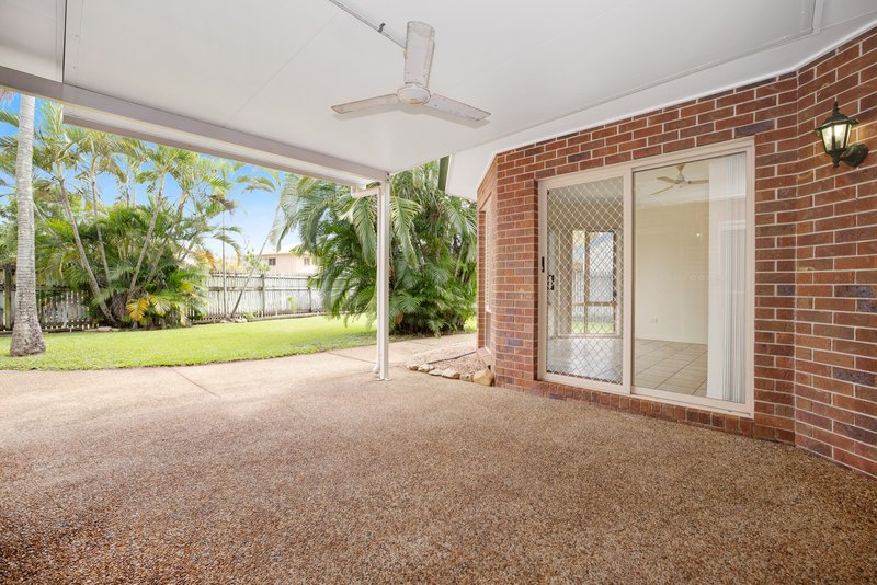 Photo - 2 Chatsworth Crescent, Annandale QLD 4814 - Image 6