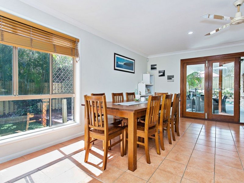 Photo - 2 Chaz Court, Mudgeeraba QLD 4213 - Image 7