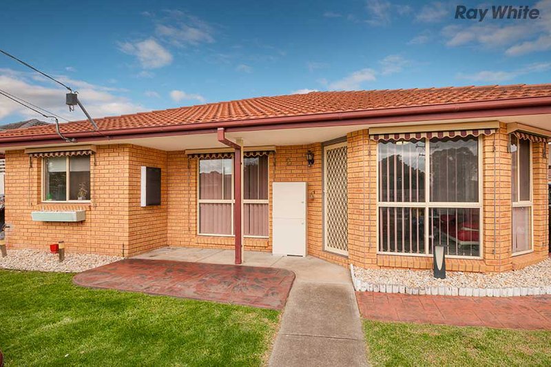 2 Chelmsford Crescent, St Albans VIC 3021