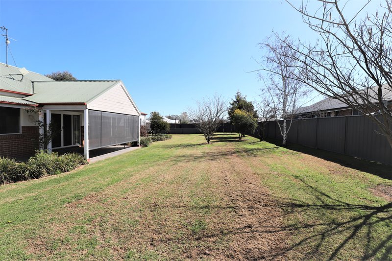 Photo - 2 Chelonia Street, Cootamundra NSW 2590 - Image 12