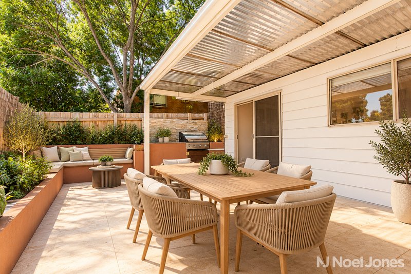 Photo - 2 Cherrytree Lane, Box Hill South VIC 3128 - Image 6