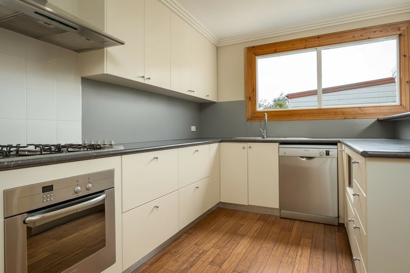 Photo - 2 Chettle Street, Devonport TAS 7310 - Image 2