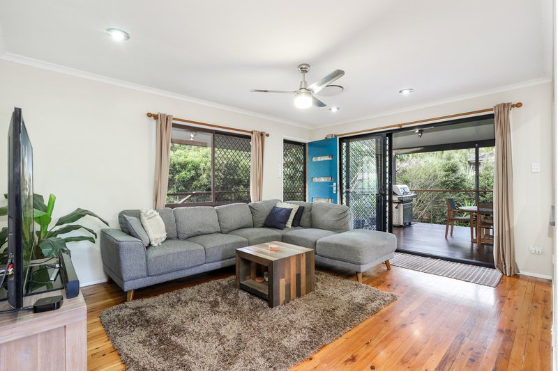 Photo - 2 Chevron Street, Ferny Hills QLD 4055 - Image 5