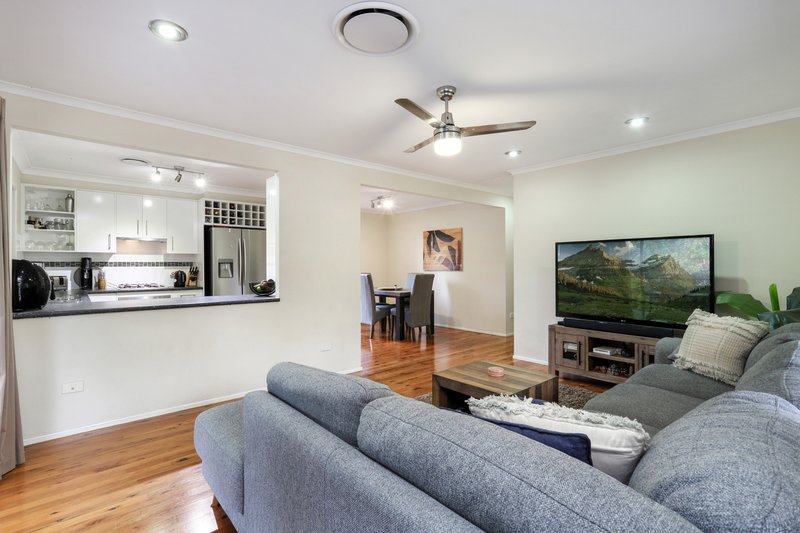 Photo - 2 Chevron Street, Ferny Hills QLD 4055 - Image 6