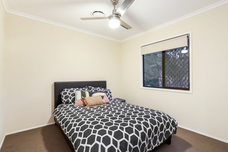 Photo - 2 Chevron Street, Ferny Hills QLD 4055 - Image 11