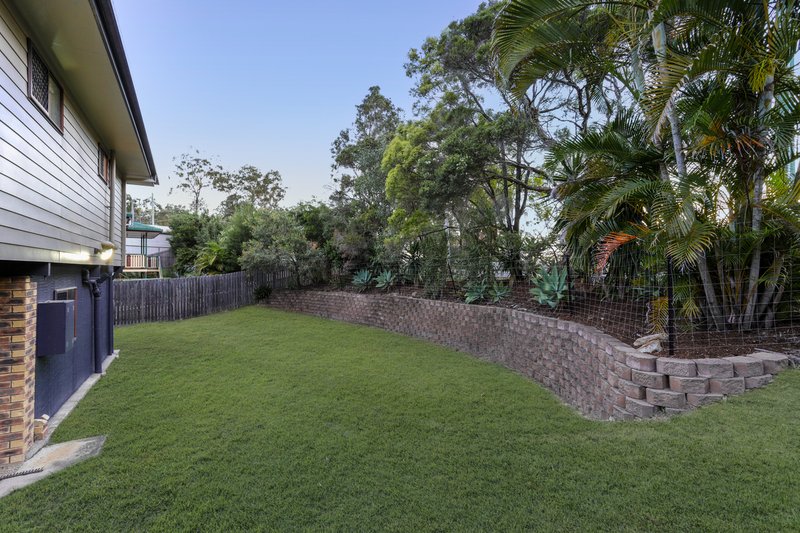 Photo - 2 Chevron Street, Ferny Hills QLD 4055 - Image 16