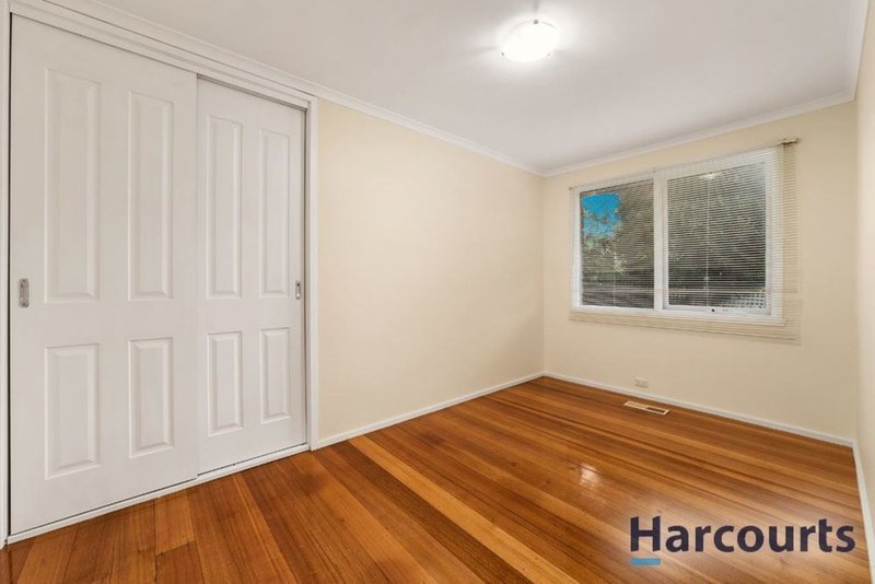 Photo - 2 Chichester Square, Wantirna VIC 3152 - Image 5