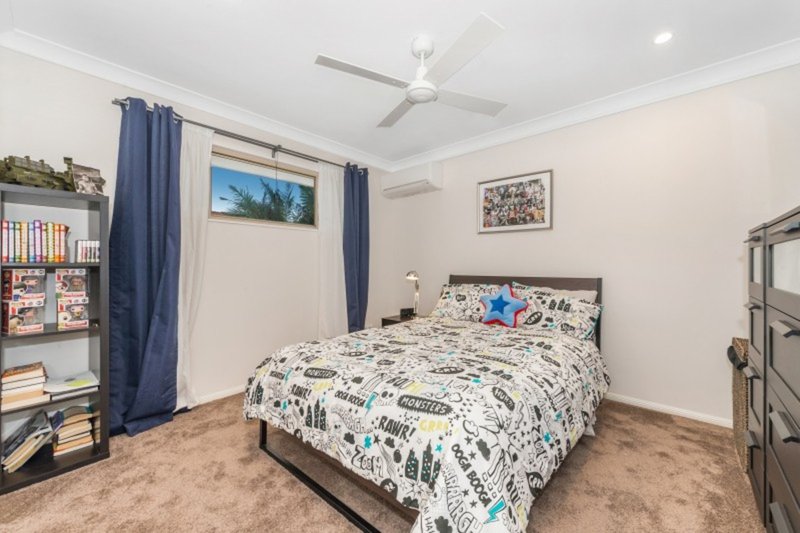 Photo - 2 Chilton Crescent, North Lakes QLD 4509 - Image 16