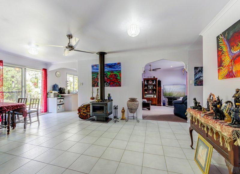 Photo - 2 Chinchilla Street, Mudgeeraba QLD 4213 - Image 5