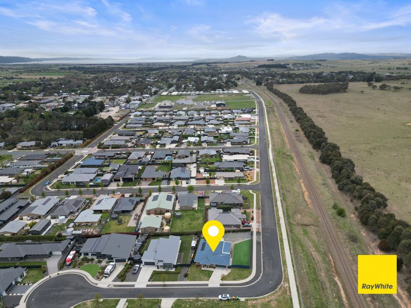 Photo - 2 Chinnery Close, Bungendore NSW 2621 - Image 29