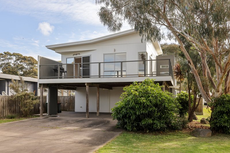 Photo - 2 Chloe Close, Cowes VIC 3922 - Image 1
