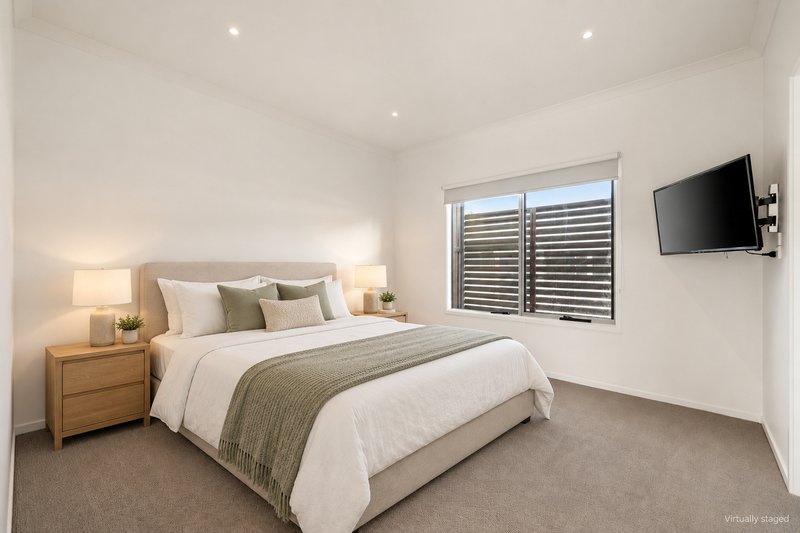 Photo - 2 Chloe Close, Cowes VIC 3922 - Image 4
