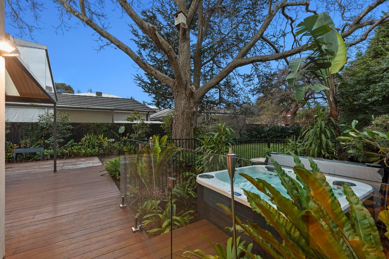 Photo - 2 Christensen Street, Cheltenham VIC 3192 - Image 9