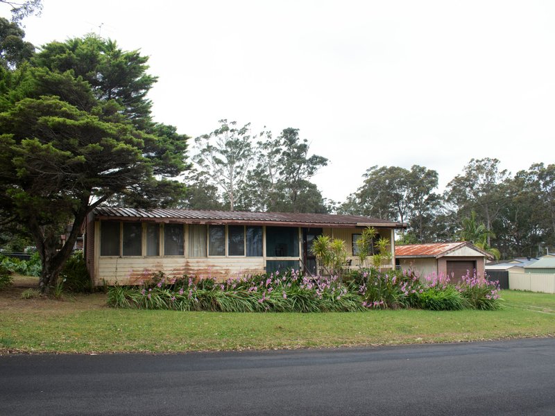 2 Christiansen Avenue, Old Erowal Bay NSW 2540