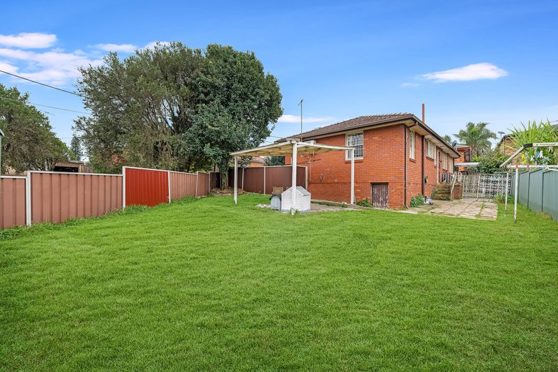 Photo - 2 Churchill Ave , Narwee NSW 2209 - Image 8