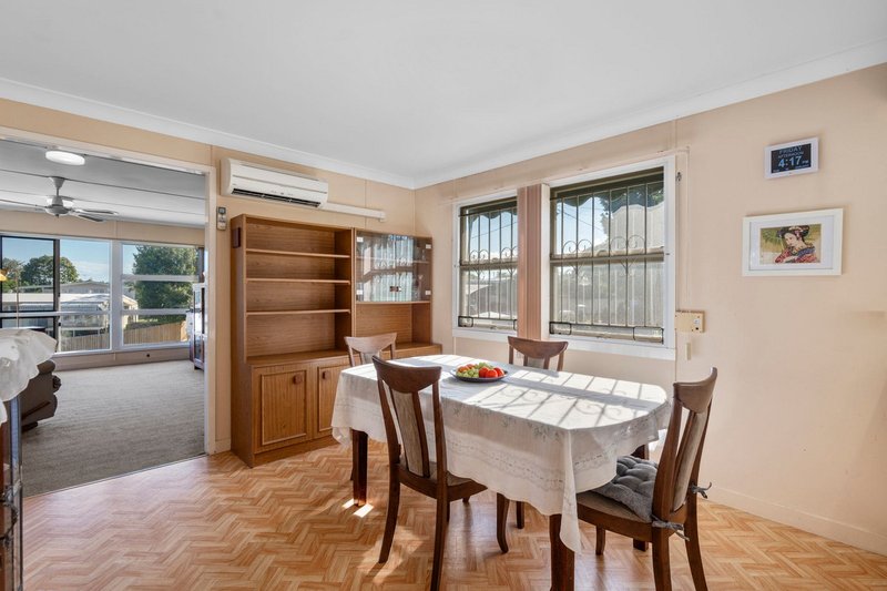 Photo - 2 Chuter Street, Stafford Heights QLD 4053 - Image 4