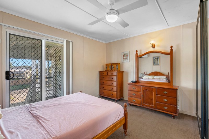 Photo - 2 Chuter Street, Stafford Heights QLD 4053 - Image 6