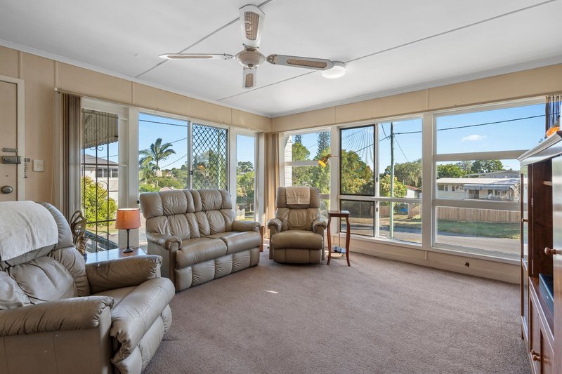 Photo - 2 Chuter Street, Stafford Heights QLD 4053 - Image 12