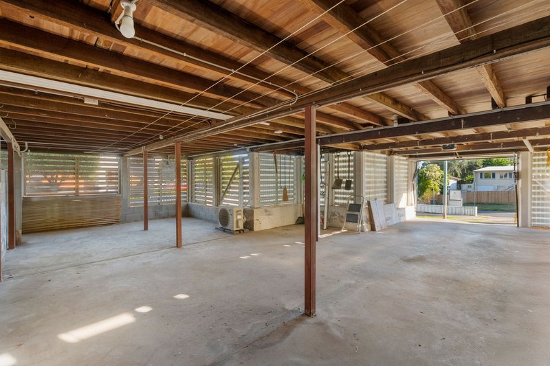 Photo - 2 Chuter Street, Stafford Heights QLD 4053 - Image 21