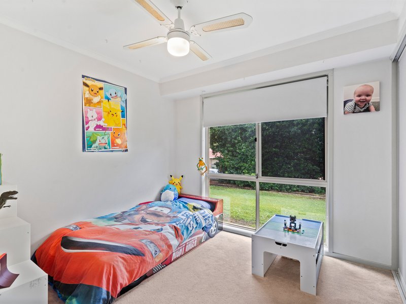 Photo - 2 Cianthus Street, Regents Park QLD 4118 - Image 17