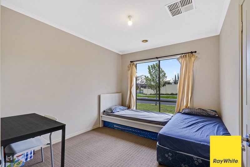 Photo - 2 Cityview Crescent, Tarneit VIC 3029 - Image 7