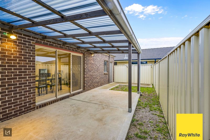 Photo - 2 Cityview Crescent, Tarneit VIC 3029 - Image 12