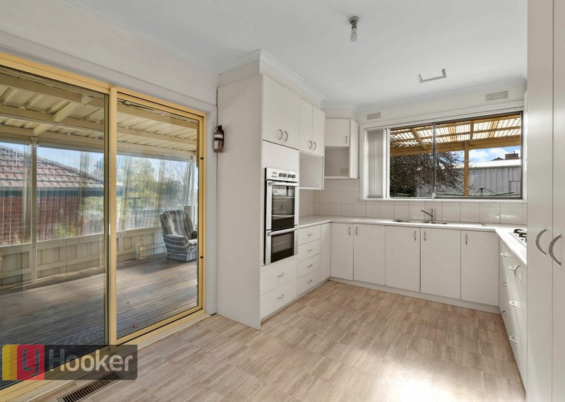 Photo - 2 Claret Street, Doveton VIC 3177 - Image 3