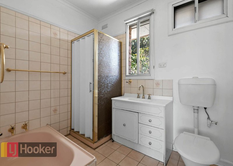 Photo - 2 Claret Street, Doveton VIC 3177 - Image 6