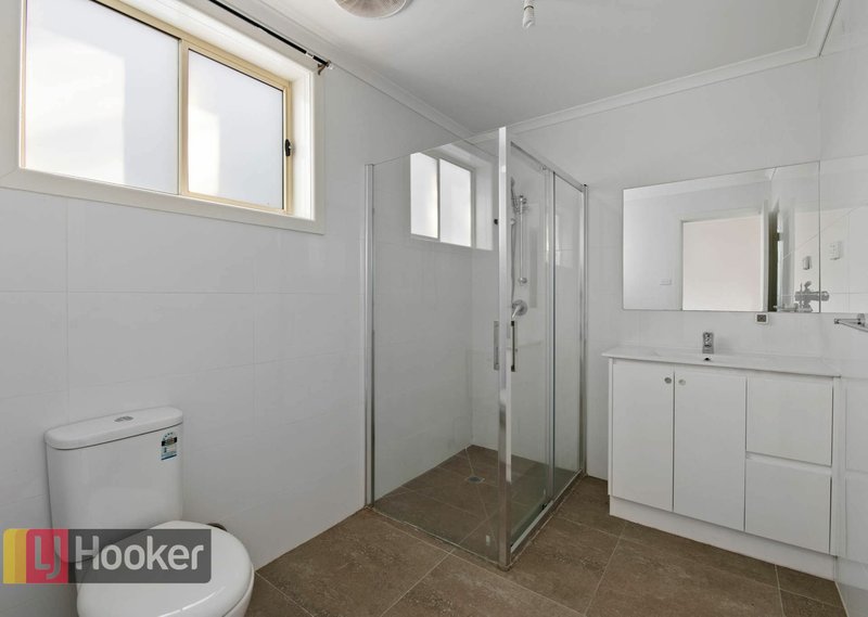 Photo - 2 Claret Street, Doveton VIC 3177 - Image 7