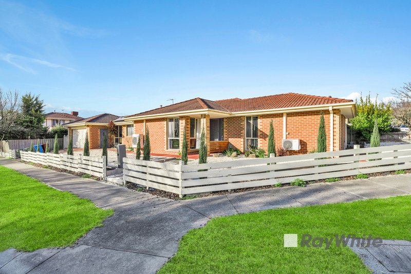 Photo - 2 Clarinda Drive, Narre Warren VIC 3805 - Image 2