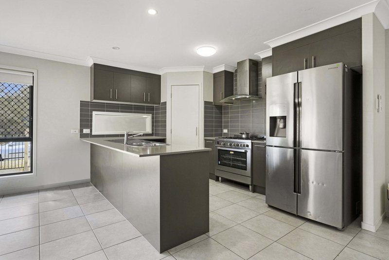 Photo - 2 Clements Street, Griffin QLD 4503 - Image 3