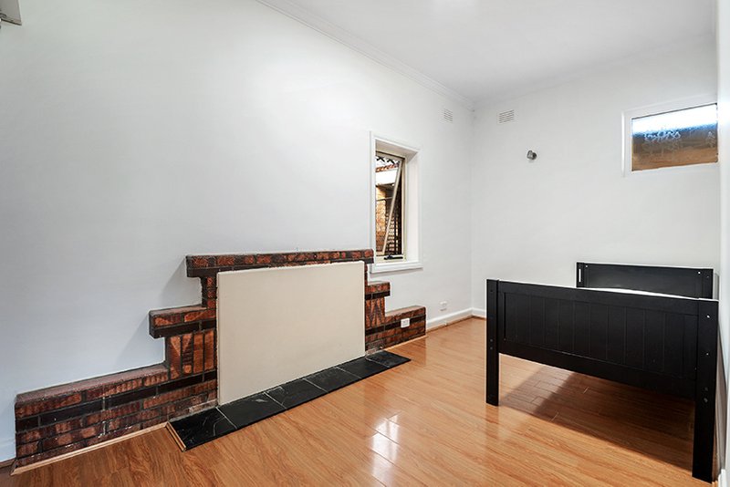 Photo - 2 Clunes Street, Kingsbury VIC 3083 - Image 11