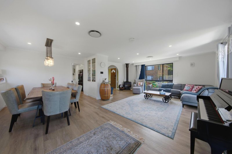 Photo - 2 Coachline Place, Belrose NSW 2085 - Image 6