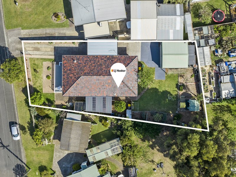 Photo - 2 Coatsworth Avenue, St Leonards VIC 3223 - Image 2