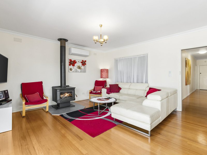 Photo - 2 Coatsworth Avenue, St Leonards VIC 3223 - Image 4