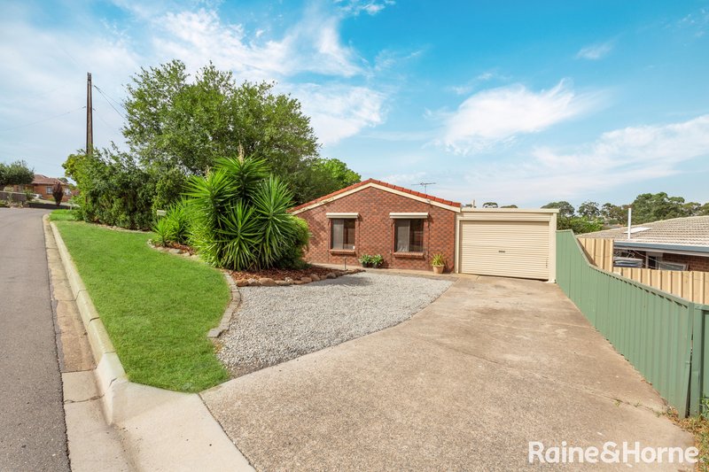 2 Cocks Avenue, Morphett Vale SA 5162