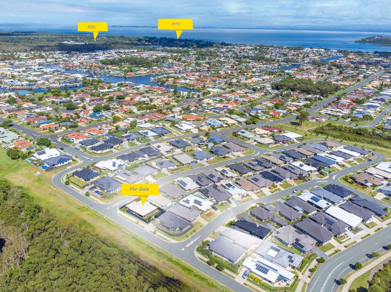 2 Cod Circuit, Bongaree QLD 4507