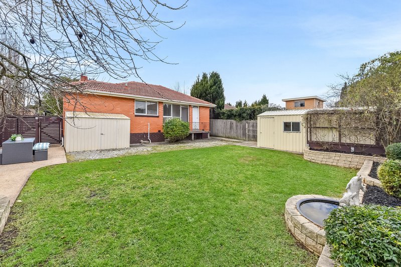 Photo - 2 Cohuna Court, Burwood East VIC 3151 - Image 12